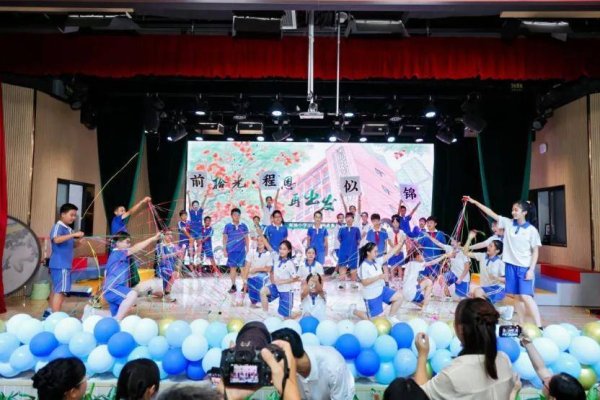 云管家 拾光·感恩·再出发｜南油小学2025届毕业典礼圆满落幕